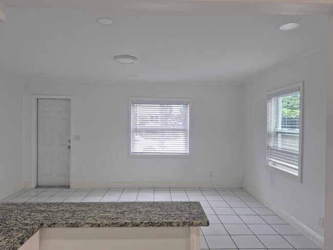 Photo - 415 Forest Hill Blvd