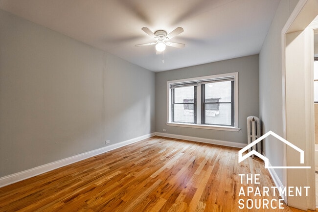 Building Photo - 1164 N Dearborn St
