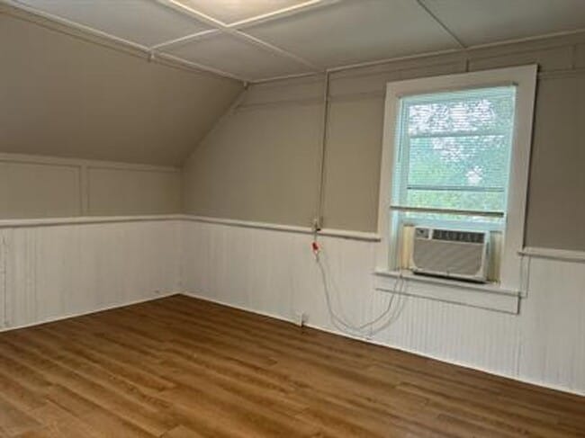 Photo - 3415 Alpine St SW