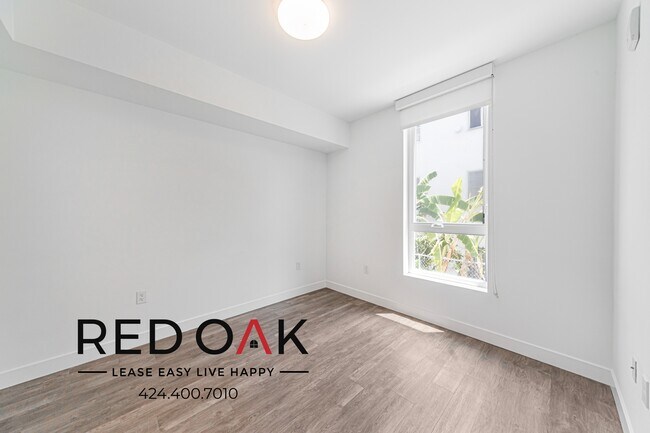 Photo - 2880 James M Wood Blvd Unit 215