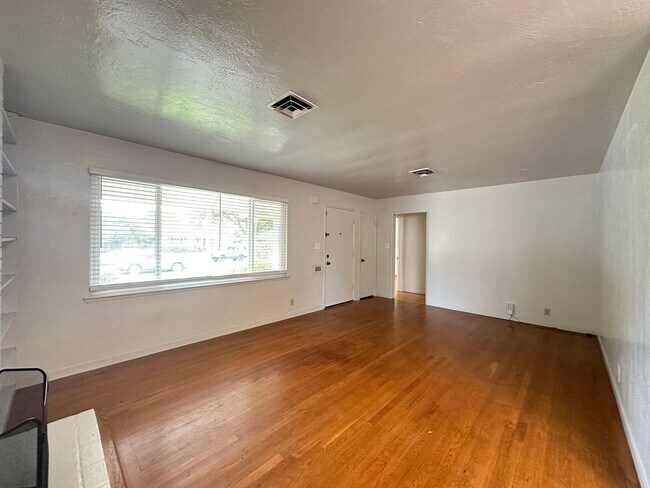 Photo - Great Location near McKinley Park!