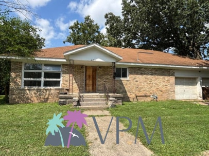 686 Stamp Dr