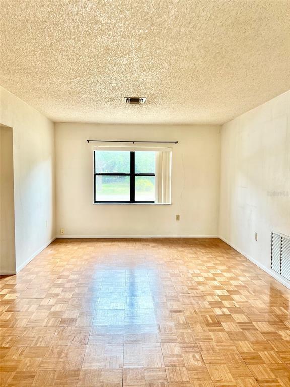 Photo - 718 Buckminster Cir