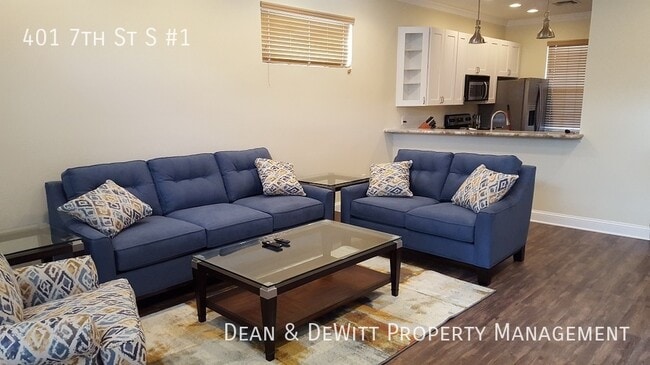 Building Photo - 401 7th St S Rental