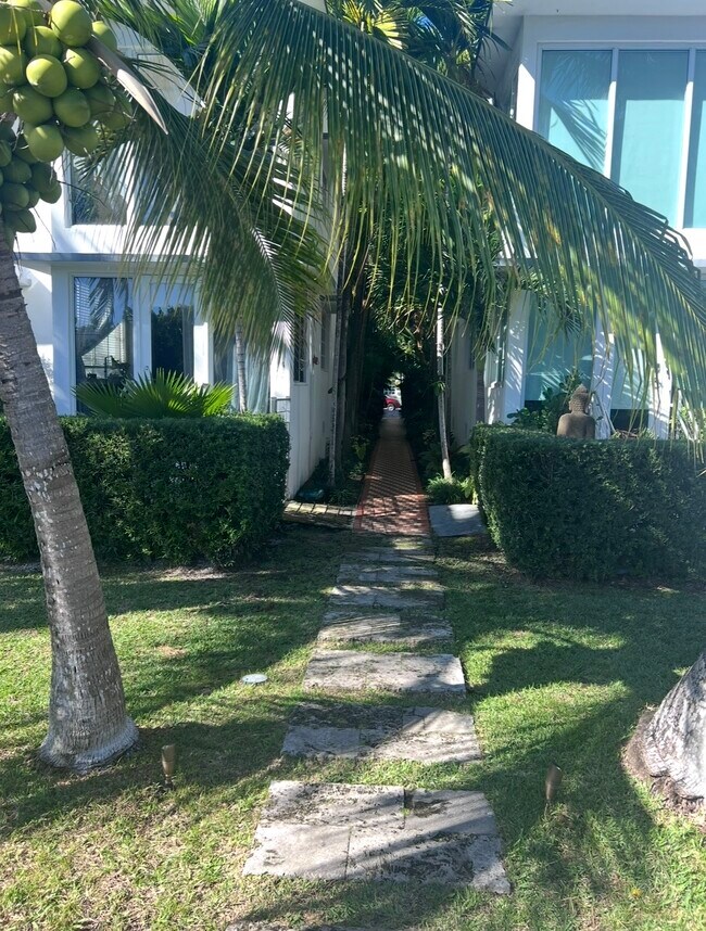 Photo - 3915 N Meridian Ave Unit 203