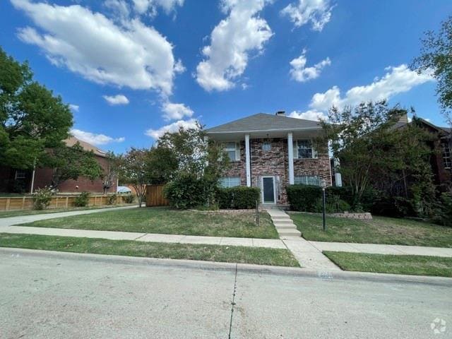 Building Photo - 584 Lake Forest Dr Rental