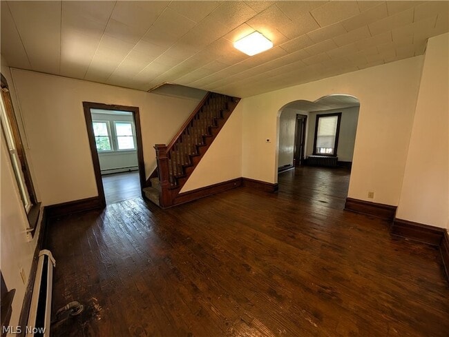 Photo - 339 Harris St