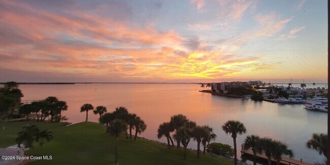 Photo - 3873 S Banana River Blvd Unidad 503