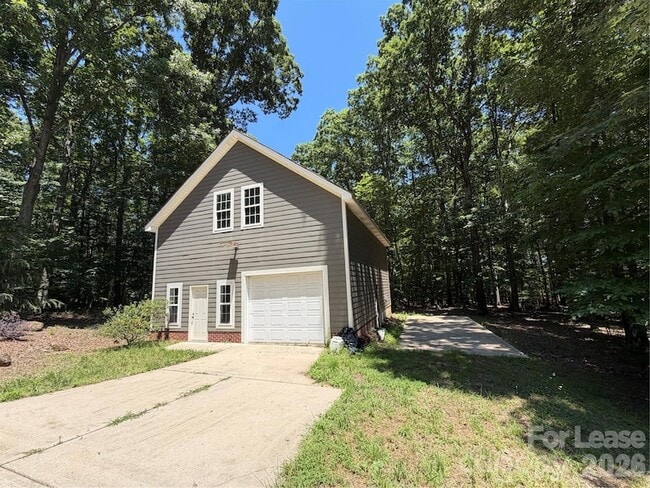 150 Manitou Trail