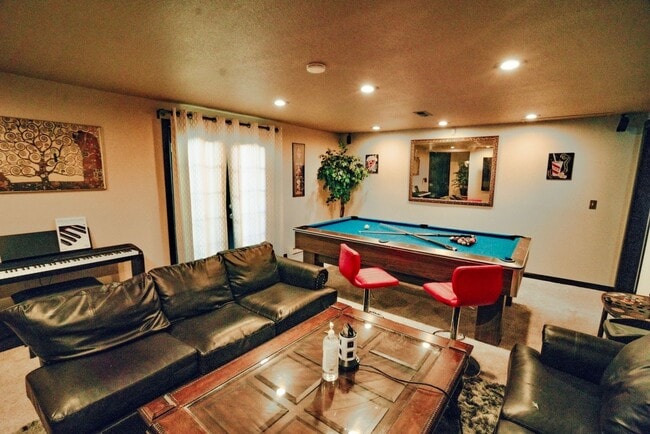 Photo - 1330 Kipling St