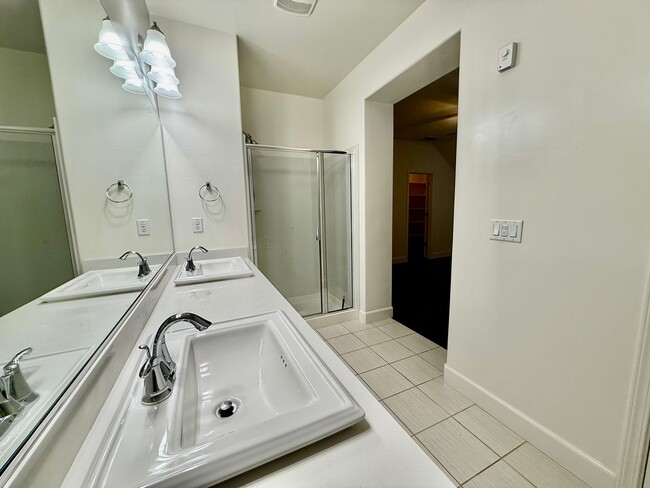 Photo - 3 bed plus den patio home