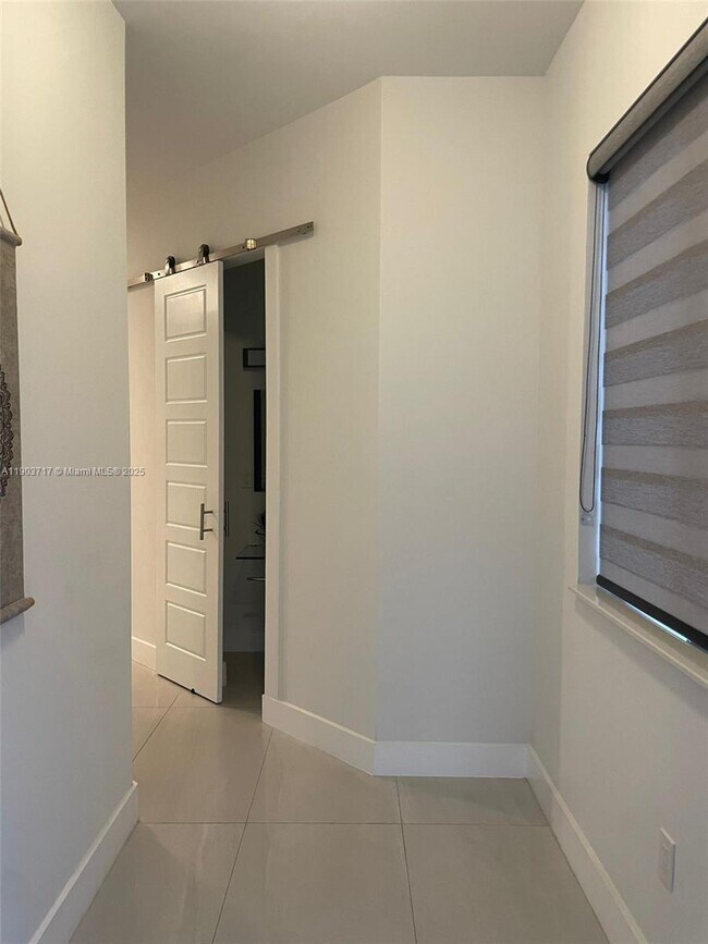 Photo - 3270 SW 44th St