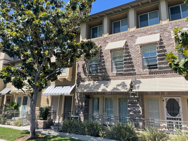 282 Tustin Field Dr