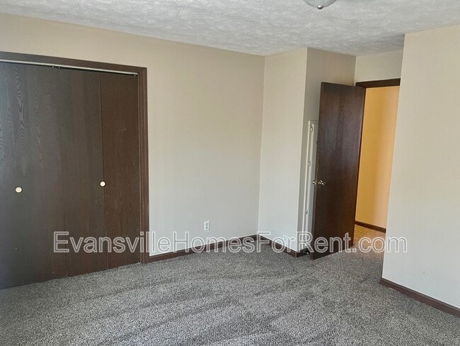 Photo - 6515 Uebelhack Rd
