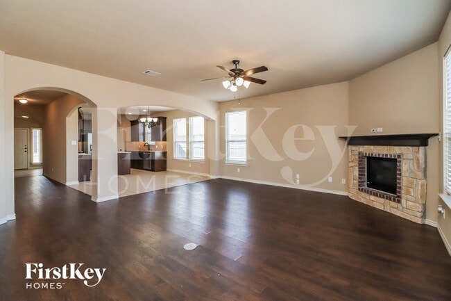 Photo - 1005 Destrehan Dr