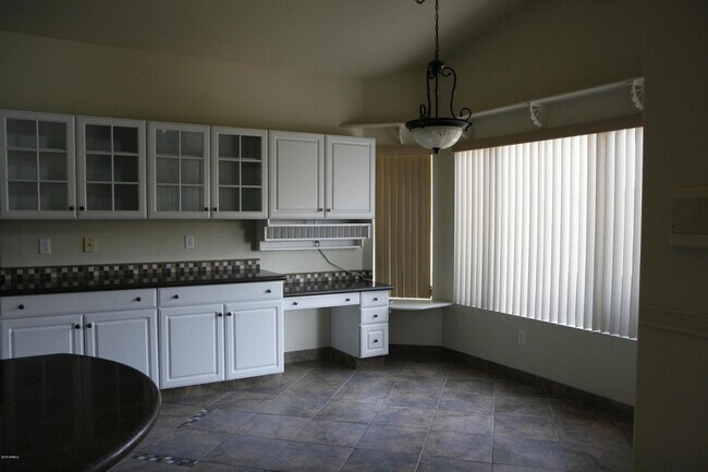 Photo - 1393 W Hopi Dr