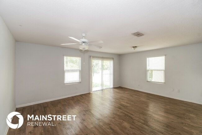 Photo - 554 Eiseman Wy