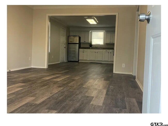 Photo - 2515 N Tenneha Ave