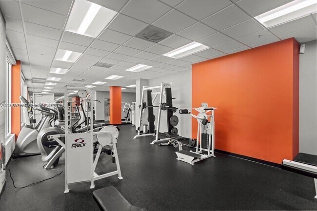 Photo - 19380 Collins Ave Unit 418