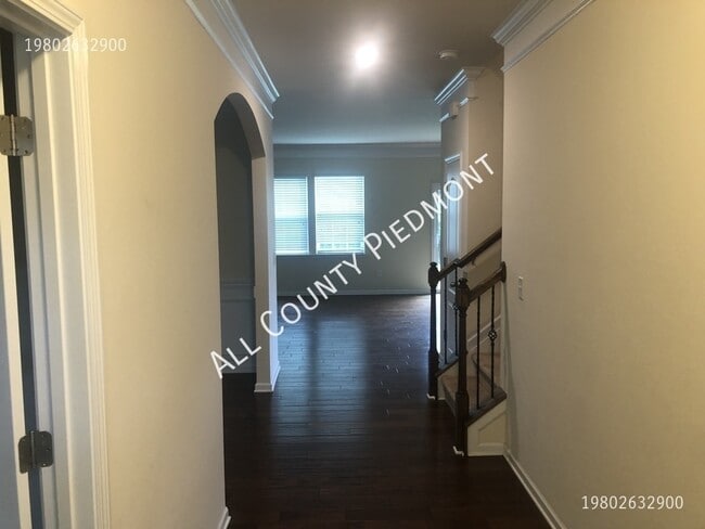 Photo - 7711 Kelburn Ln