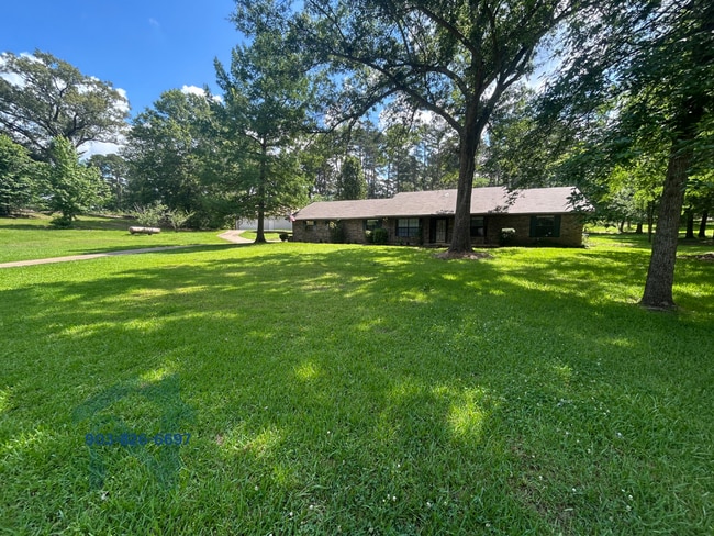 Photo - 104 Pinewood Ct