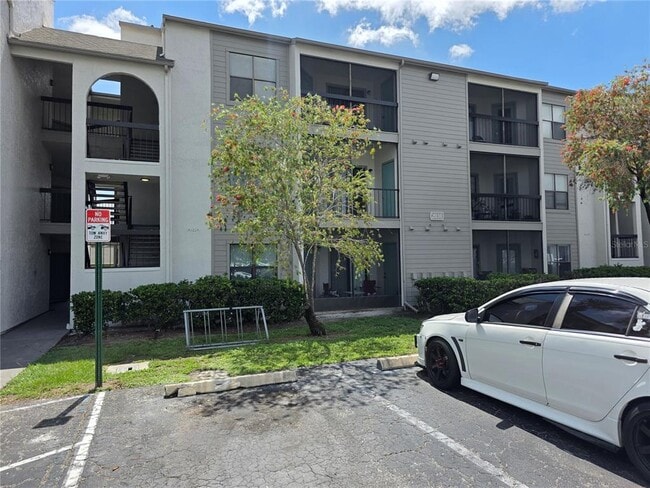 Photo - 2030 Cascades Blvd Condo Unit 204