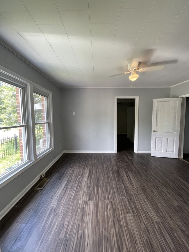 Photo - 1720 Portland St