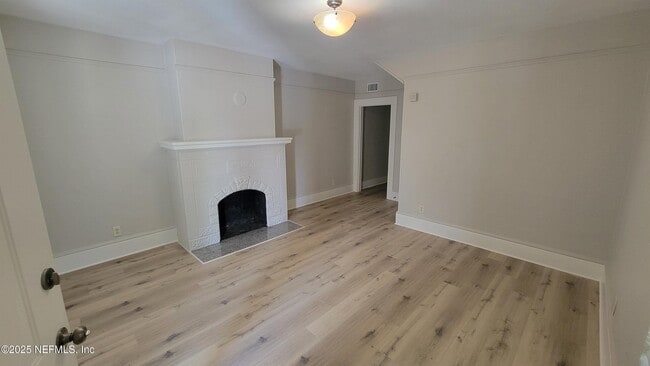 Photo - 2514 Walnut St