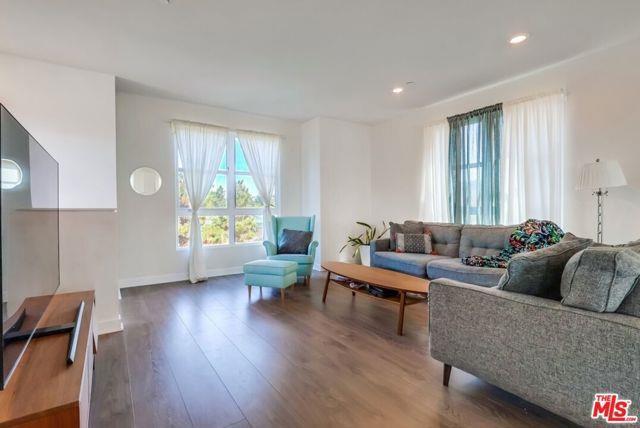 Photo - 2700 E Chaucer St Unidad 33