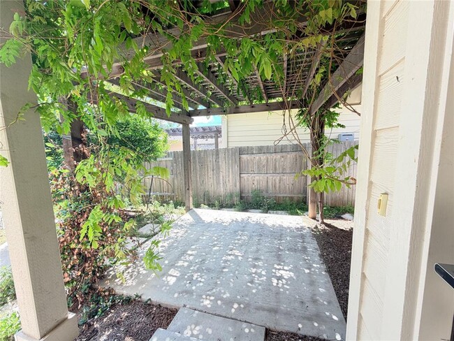 Photo - 2813 Hopi Path