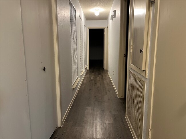 Photo - 5535 Ashgate Dr