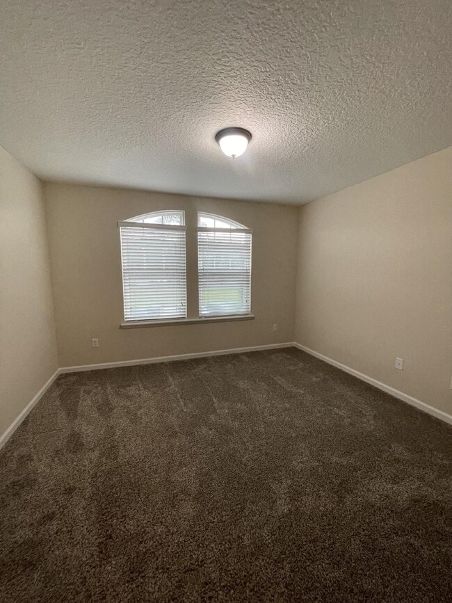 Photo - 3 bedroom 2 .5 bath townhome 2 car attached garage in St. Johns county
