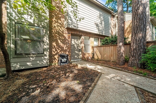 Photo - 30 Willowwood Cir