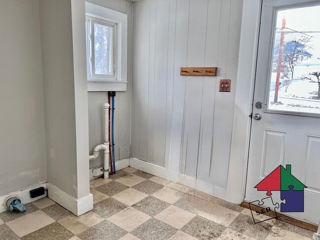 Photo - Cozy 3BR Cottage - Heat Included!