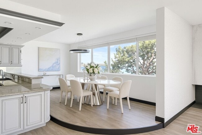 Photo - 17366 Sunset Blvd Unit 105