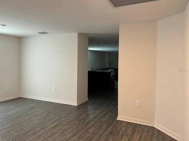 Photo - 2082 S Chamberlain Blvd