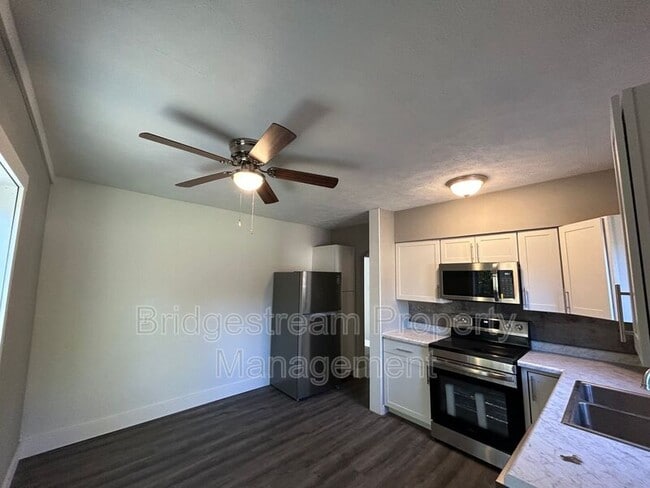 Photo - 209 Julia Ave