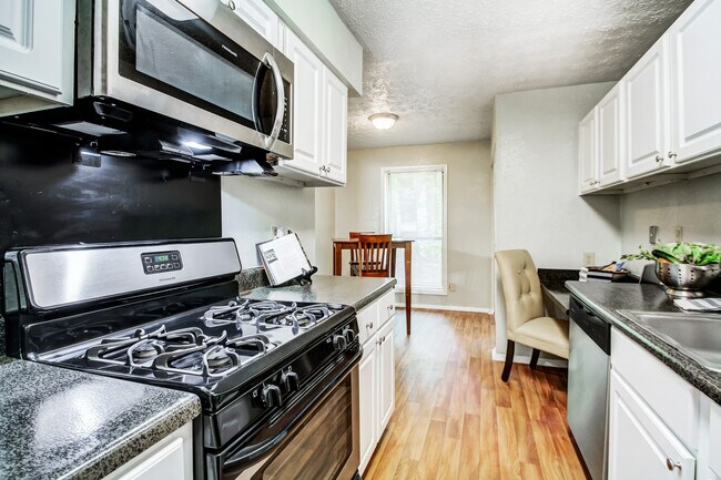 Dunwoody Crossing Apartments For Rent in Sandy Springs, GA