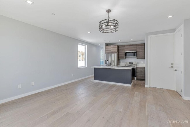 Building Photo - 1547 Clement St Rental