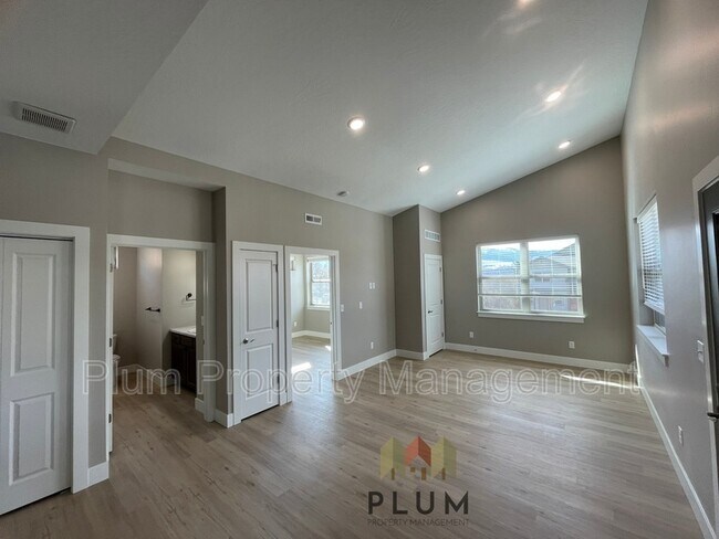 Photo - 1720 S 14th St W Unidad 202