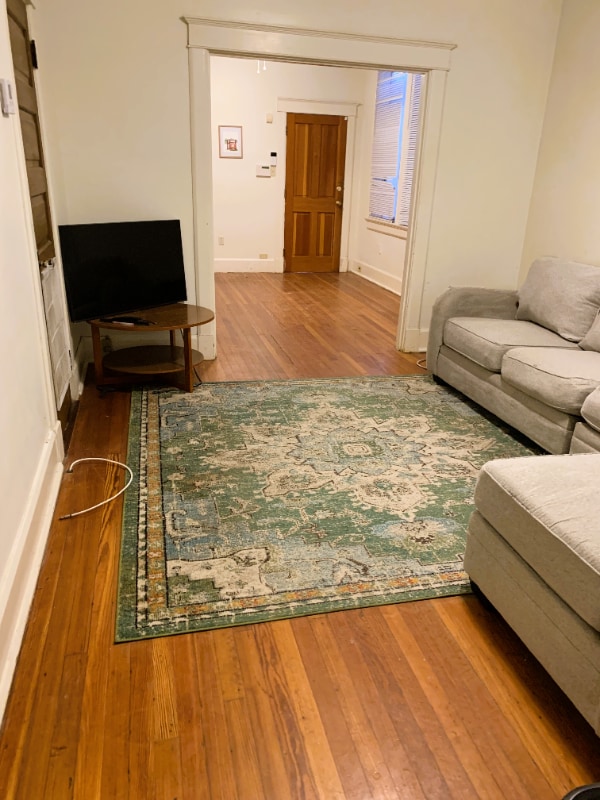 Photo - 1031 Broadway St