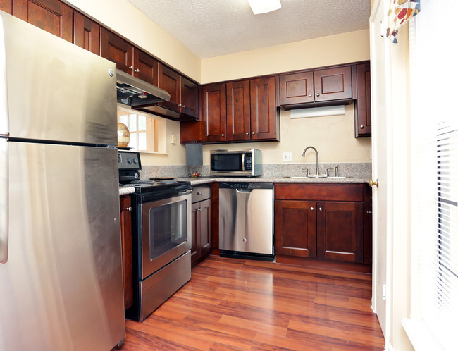 Interior Photo - Cross Lake Apartment Homes