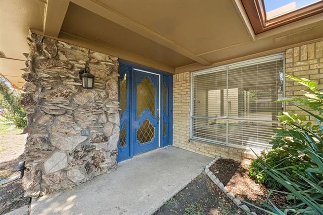 Photo - 7639 Dentcrest Dr