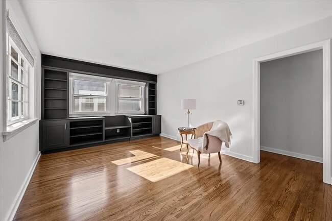 Photo - Ingleside Avenue