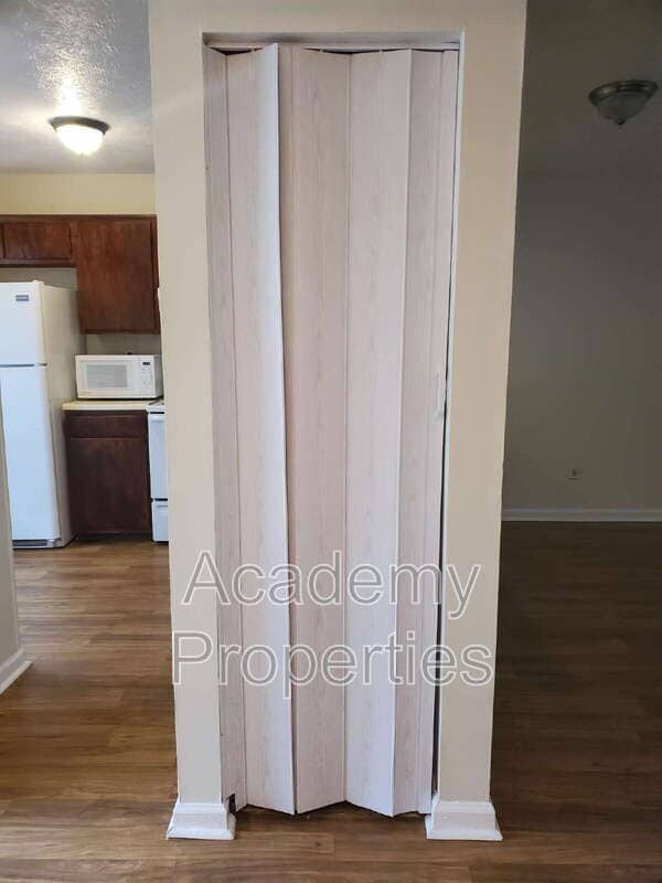 Photo - 200 Sheraton Ct