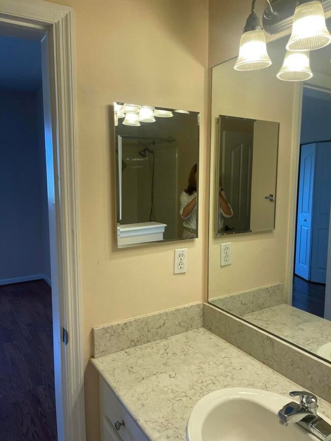 Photo - 2040 Alta Meadows Ln