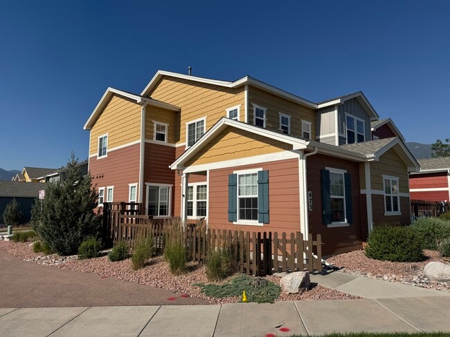 Building Photo - 475 Eclipse Dr