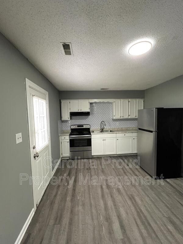 Photo - 487 Huntingridge Rd