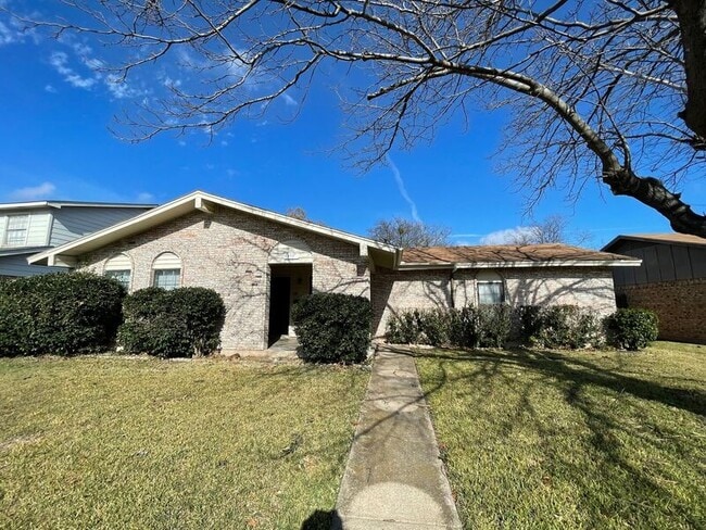 Building Photo - 411 Blanco St Rental