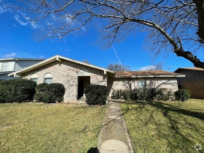 Building Photo - 411 Blanco St Rental
